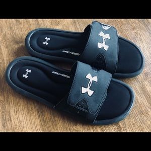Under Armour men sandals size US 8